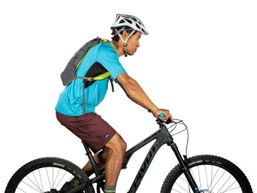 תיק רכיבה OSPREY KATARI 7L