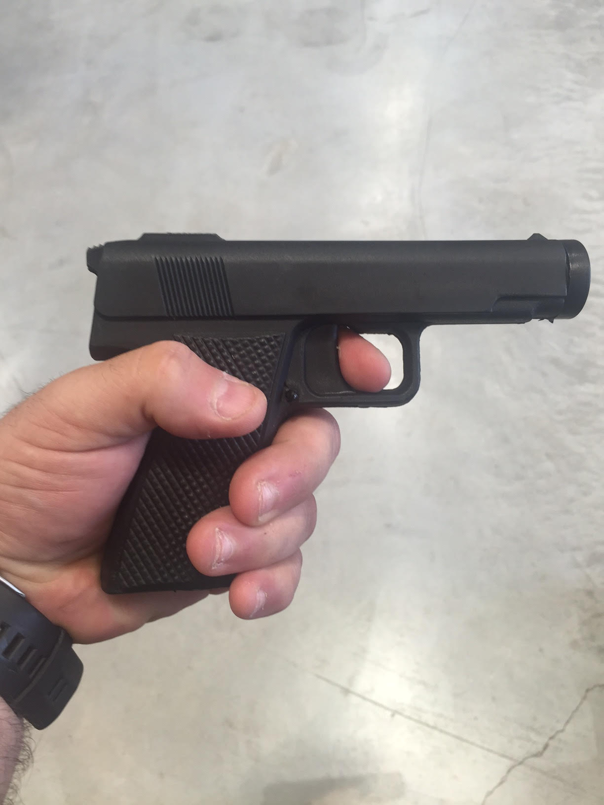 אקדח גז פלפל DEFENCE