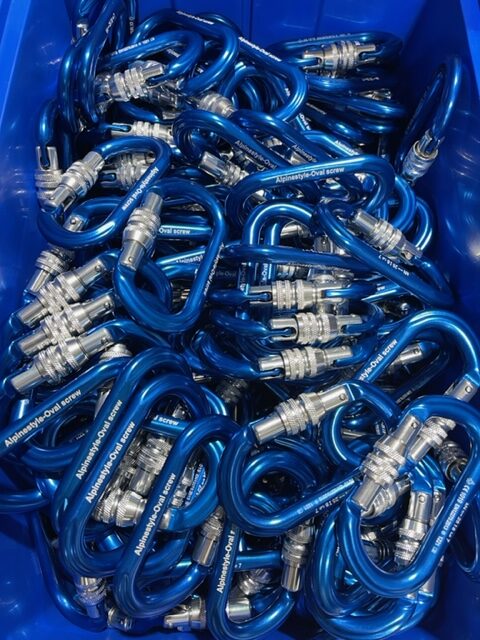 זוג טבעות אובליות ננעלות OVAL SCREW GATE