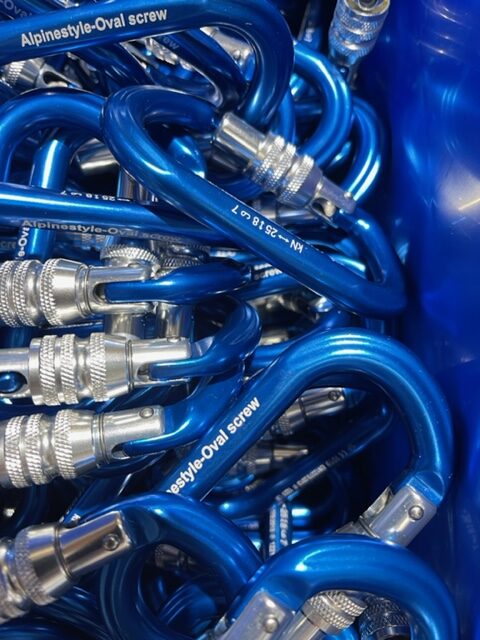 זוג טבעות אובליות ננעלות OVAL SCREW GATE